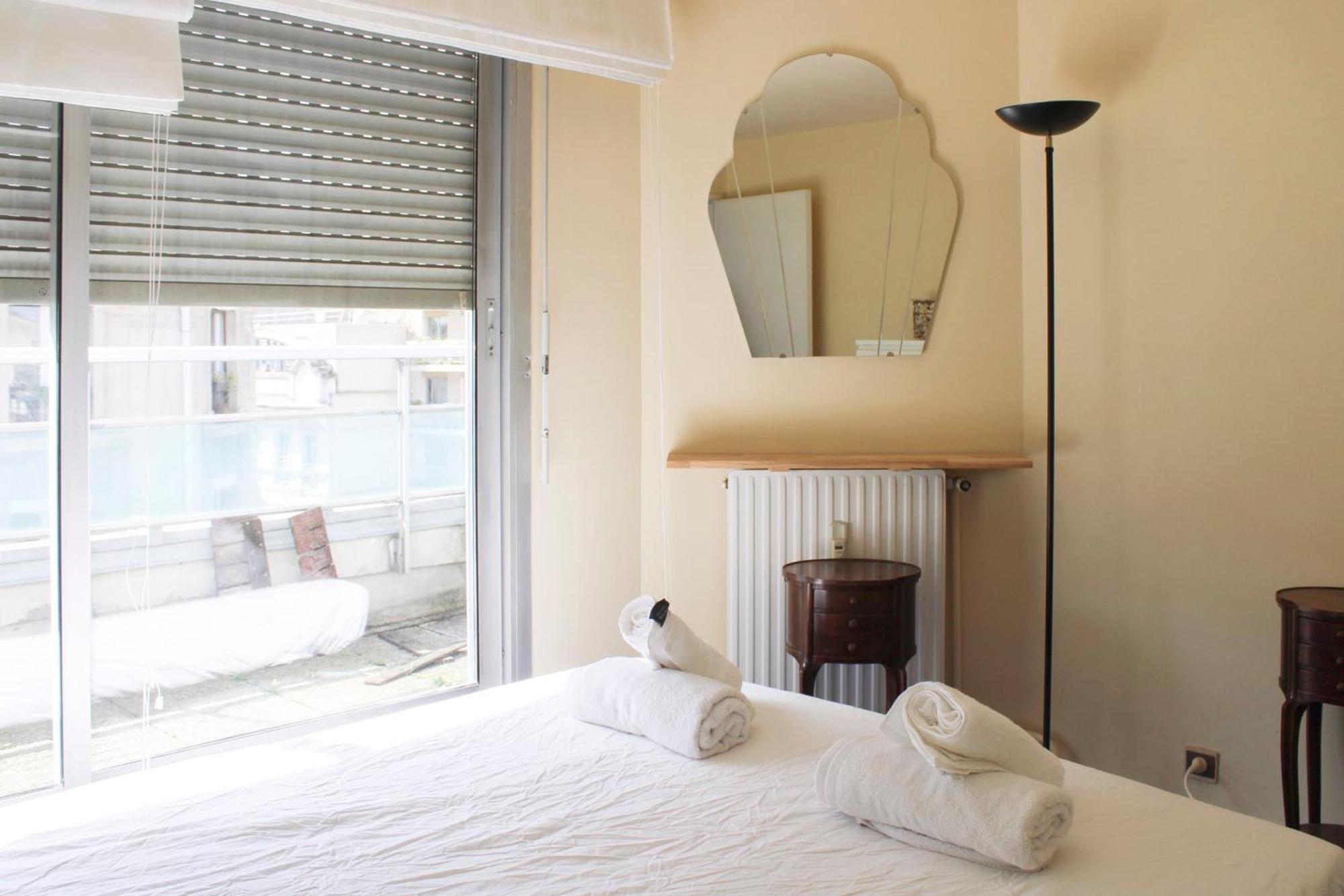 Duplex Near St Lazare Apartment *