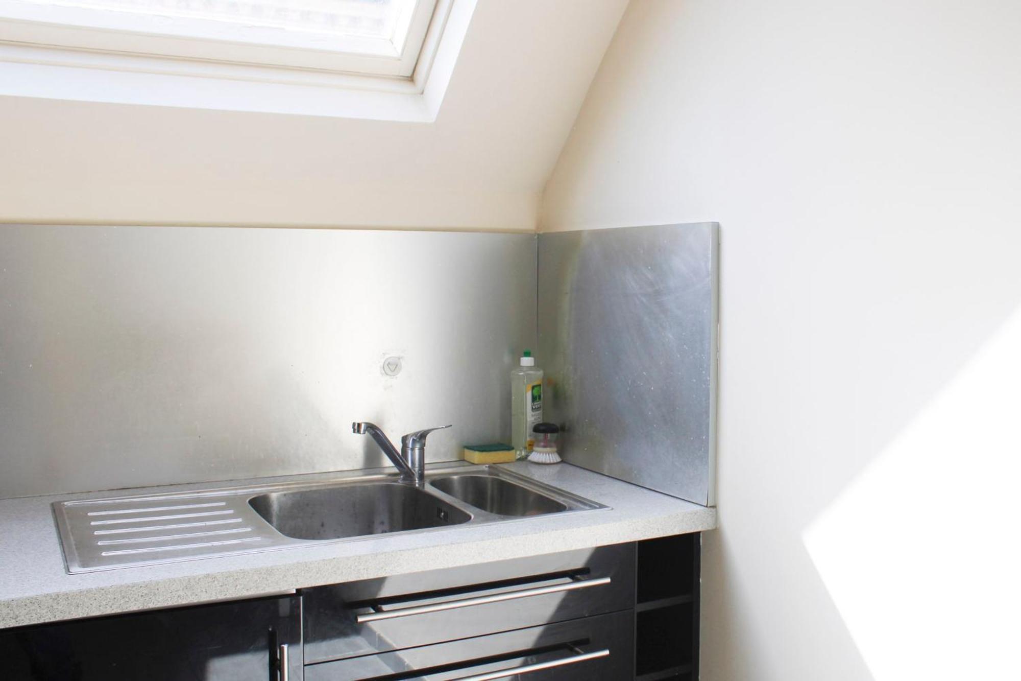 Duplex Near St Lazare Apartment *