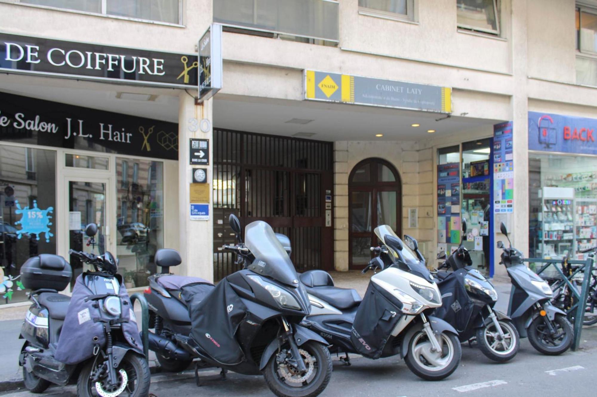 Apartment Duplex Near St Lazare Asnieres-sur-Seine